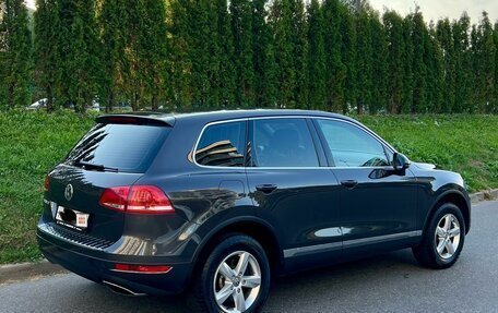 Volkswagen Touareg III, 2012 год, 3 200 000 рублей, 3 фотография