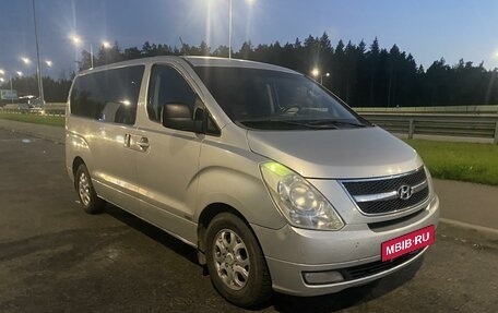 Hyundai Grand Starex Grand Starex I рестайлинг 2, 2008 год, 970 000 рублей, 3 фотография