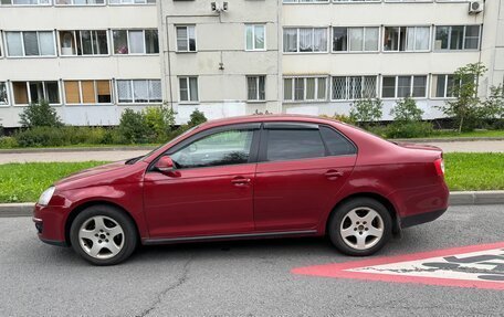 Volkswagen Jetta VI, 2010 год, 600 000 рублей, 4 фотография