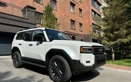 Toyota Land Cruiser Prado, 2024 год, 11 500 000 рублей, 3 фотография