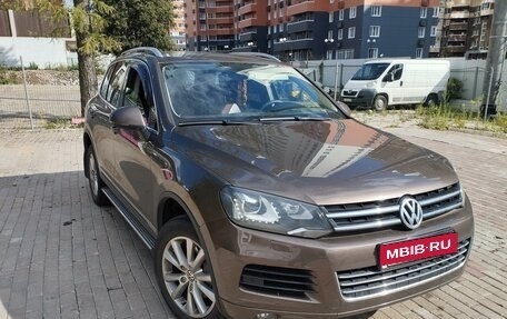 Volkswagen Touareg III, 2012 год, 2 499 000 рублей, 2 фотография