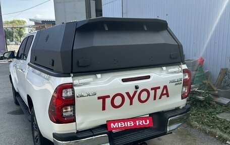 Toyota Hilux VIII, 2022 год, 5 100 000 рублей, 3 фотография