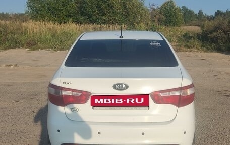 KIA Rio III рестайлинг, 2014 год, 930 000 рублей, 4 фотография