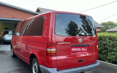 Volkswagen Transporter T5 рестайлинг, 2004 год, 1 700 000 рублей, 3 фотография