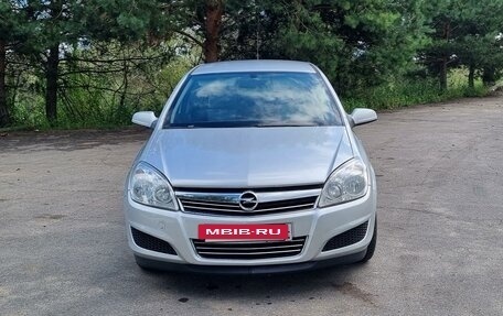 Opel Astra H, 2008 год, 510 000 рублей, 2 фотография