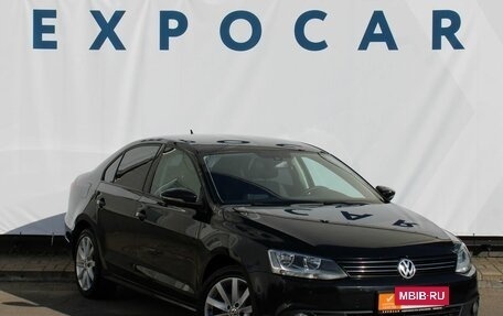 Volkswagen Jetta VI, 2011 год, 1 049 000 рублей, 3 фотография