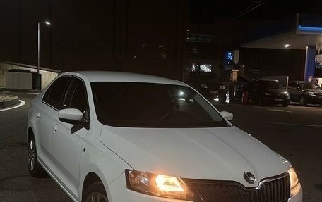 Skoda Rapid I, 2014 год, 1 250 000 рублей, 2 фотография