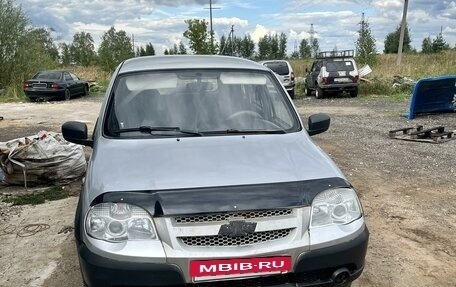 Chevrolet Niva I рестайлинг, 2012 год, 420 000 рублей, 2 фотография