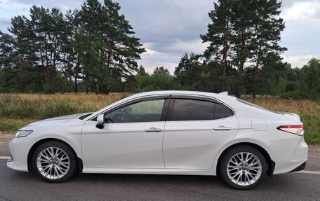 Toyota Camry, 2018 год, 3 300 000 рублей, 2 фотография