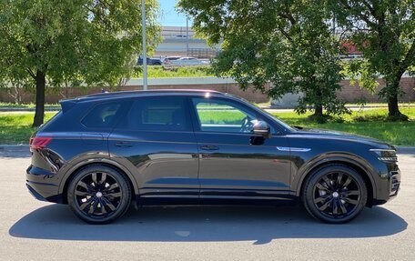 Volkswagen Touareg III, 2019 год, 5 700 000 рублей, 6 фотография