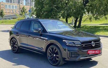 Volkswagen Touareg III, 2019 год, 5 700 000 рублей, 4 фотография