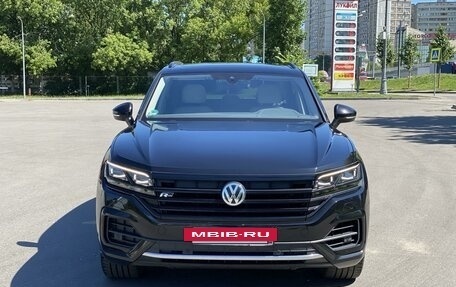 Volkswagen Touareg III, 2019 год, 5 700 000 рублей, 3 фотография