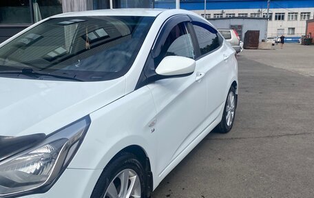 Hyundai Solaris II рестайлинг, 2015 год, 1 150 000 рублей, 4 фотография