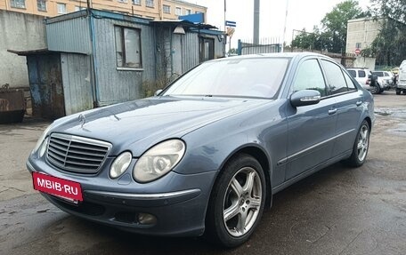 Mercedes-Benz E-Класс, 2002 год, 820 000 рублей, 3 фотография