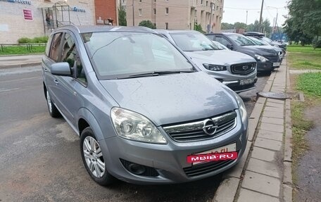 Opel Zafira B, 2011 год, 790 000 рублей, 2 фотография