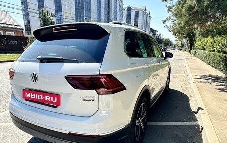 Volkswagen Tiguan II, 2017 год, 2 500 000 рублей, 5 фотография