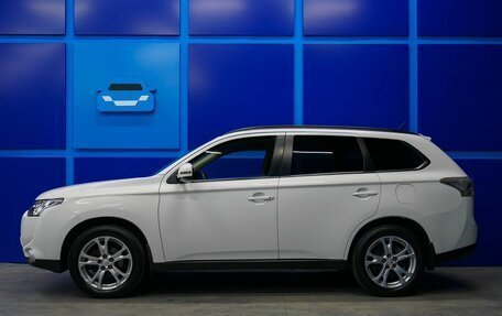 Mitsubishi Outlander III рестайлинг 3, 2013 год, 1 730 000 рублей, 3 фотография