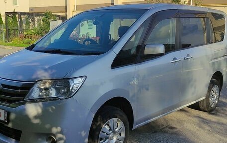 Nissan Serena IV, 2011 год, 1 300 000 рублей, 6 фотография