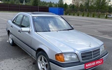 Mercedes-Benz C-Класс, 1994 год, 350 000 рублей, 2 фотография