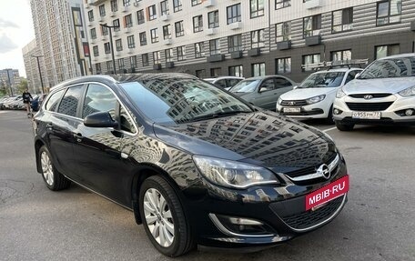 Opel Astra J, 2015 год, 1 400 000 рублей, 2 фотография