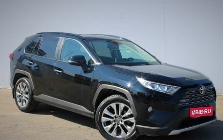 Toyota RAV4, 2020 год, 3 390 000 рублей, 3 фотография