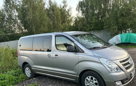 Hyundai H-1 II рестайлинг, 2014 год, 2 150 000 рублей, 3 фотография