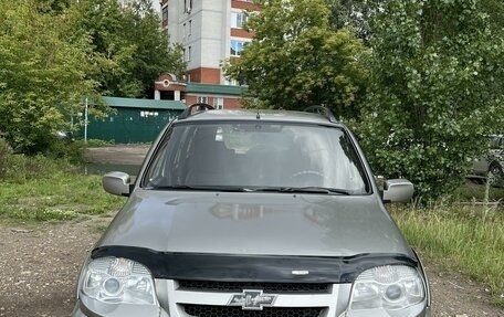 Chevrolet Niva I рестайлинг, 2010 год, 375 000 рублей, 3 фотография