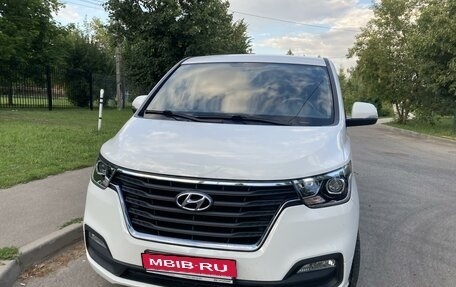 Hyundai H-1 II рестайлинг, 2019 год, 4 190 000 рублей, 6 фотография