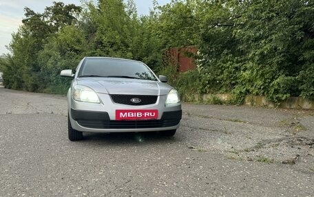 KIA Rio II, 2006 год, 650 000 рублей, 3 фотография