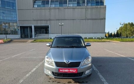 Skoda Fabia II, 2013 год, 800 000 рублей, 2 фотография