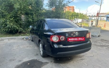 Volkswagen Jetta VI, 2006 год, 400 000 рублей, 2 фотография