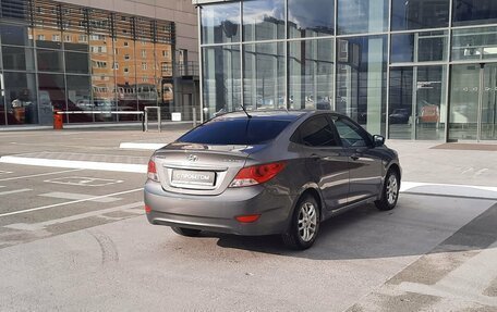 Hyundai Solaris II рестайлинг, 2012 год, 725 000 рублей, 2 фотография