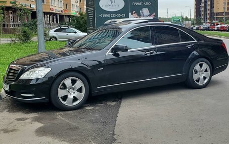 Mercedes-Benz S-Класс, 2010 год, 1 840 000 рублей, 3 фотография