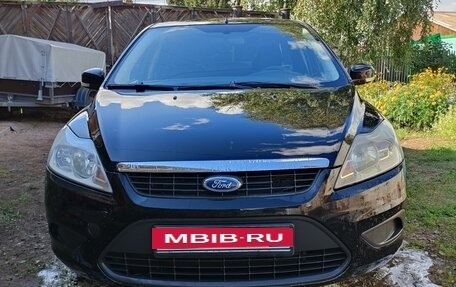 Ford Focus II рестайлинг, 2011 год, 690 000 рублей, 2 фотография