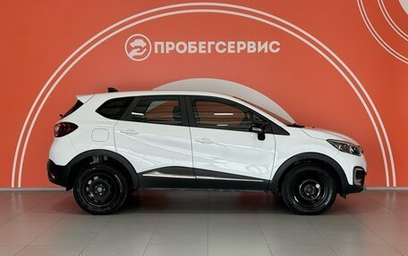 Renault Kaptur I рестайлинг, 2022 год, 1 750 000 рублей, 4 фотография