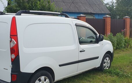 Renault Kangoo II рестайлинг, 2011 год, 750 000 рублей, 3 фотография