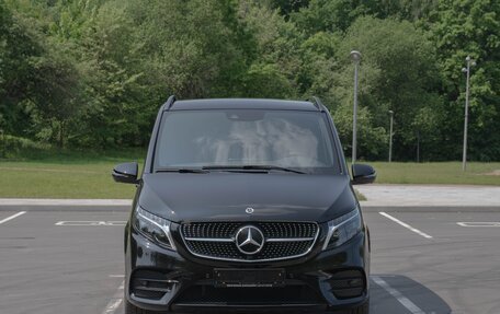 Mercedes-Benz V-Класс, 2023 год, 13 290 000 рублей, 3 фотография