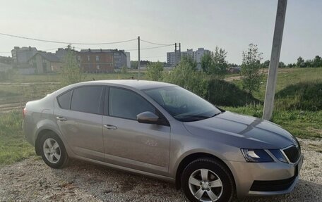 Skoda Octavia, 2017 год, 1 980 000 рублей, 3 фотография