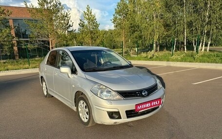 Nissan Tiida, 2010 год, 620 000 рублей, 2 фотография