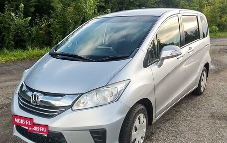 Honda Freed I, 2015 год, 1 600 000 рублей, 4 фотография