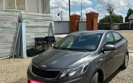 KIA Rio III рестайлинг, 2013 год, 790 000 рублей, 2 фотография