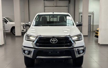 Toyota Hilux VIII, 2023 год, 5 590 000 рублей, 5 фотография