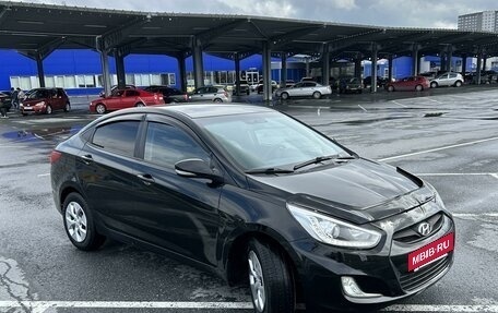 Hyundai Solaris II рестайлинг, 2013 год, 850 000 рублей, 3 фотография