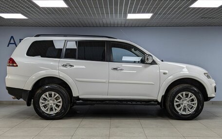 Mitsubishi Pajero Sport II рестайлинг, 2014 год, 2 610 000 рублей, 3 фотография