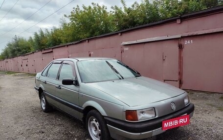 Volkswagen Passat B3, 1988 год, 90 000 рублей, 1 фотография