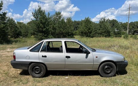 Daewoo Nexia I рестайлинг, 2000 год, 150 000 рублей, 2 фотография