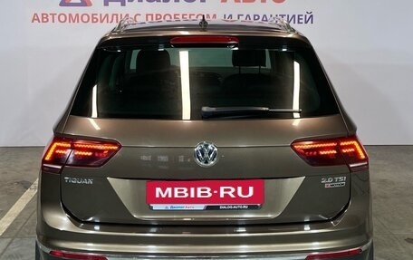 Volkswagen Tiguan II, 2017 год, 2 649 000 рублей, 5 фотография