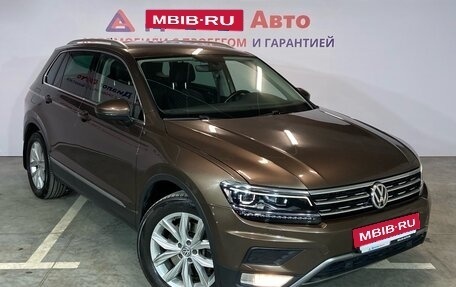 Volkswagen Tiguan II, 2017 год, 2 649 000 рублей, 3 фотография