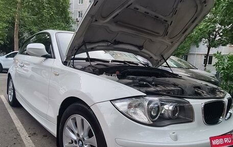 BMW 1 серия, 2011 год, 1 080 000 рублей, 7 фотография