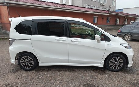 Honda Freed I, 2014 год, 1 490 000 рублей, 2 фотография